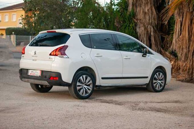 Peugeot 3008 1.2 PT 130 STYLE