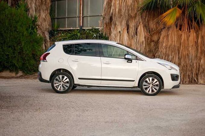 Peugeot 3008 1.2 PT 130 STYLE
