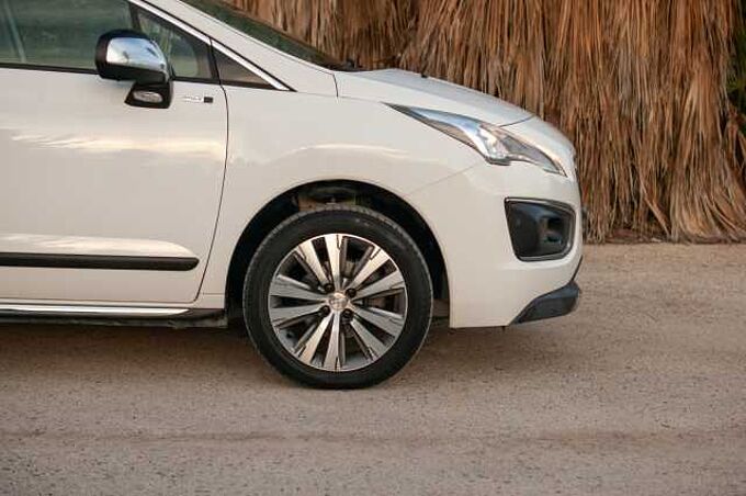 Peugeot 3008 1.2 PT 130 STYLE