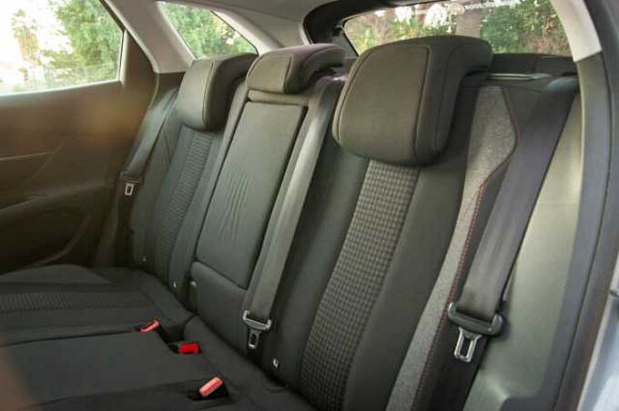 Peugeot 3008 130 active start stop