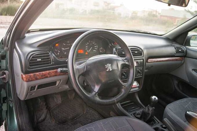 Peugeot 406 2.0 HDI 109