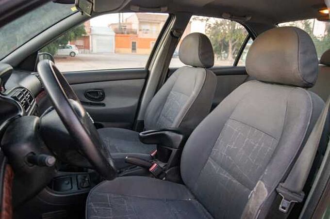 Peugeot 406 2.0 HDI 109