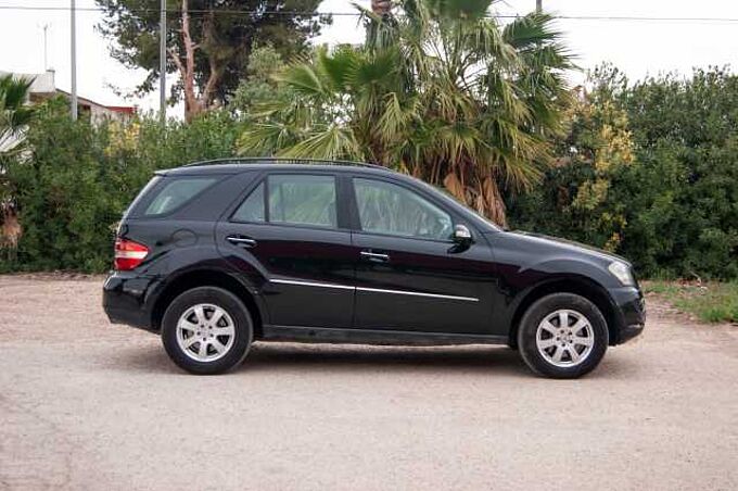 Mercedes-Benz Clase M W164 Diesel ML 280CDI Aut.