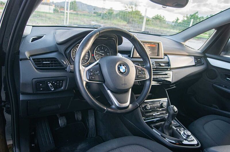 BMW Serie 2 ES - Mon5 216d EU6, Advantage, 2015 - 2018