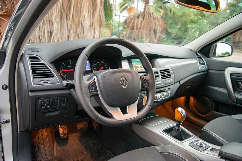 Renault Laguna 1.5 dci 110 dynamique tomtom