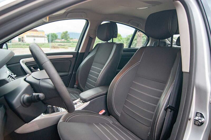 Renault Laguna 1.5 dci 110 dynamique tomtom