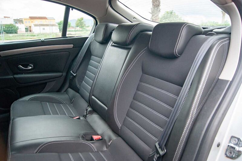 Renault Laguna 1.5 dci 110 dynamique tomtom