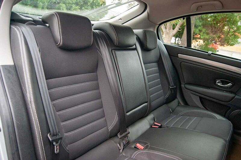 Renault Laguna 1.5 dci 110 dynamique tomtom