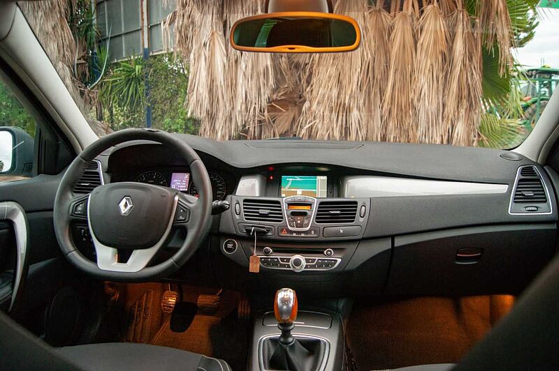 Renault Laguna 1.5 dci 110 dynamique tomtom