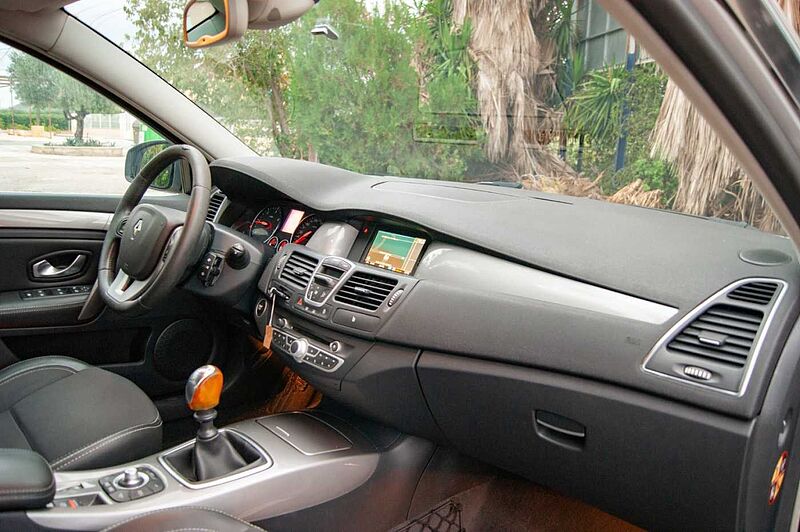 Renault Laguna 1.5 dci 110 dynamique tomtom