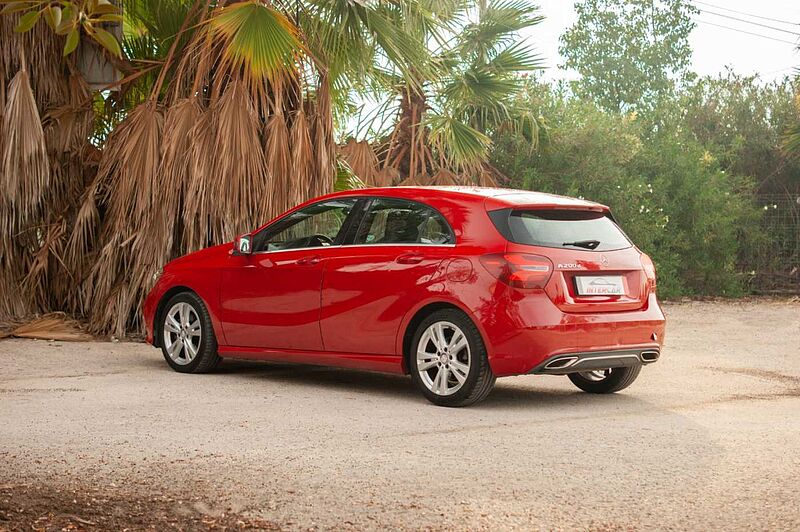 Mercedes-Benz A 2.2 D 135 7G