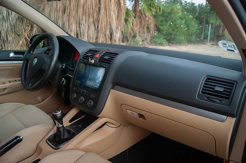 Volkswagen Golf 2.0 tdi 140 highline