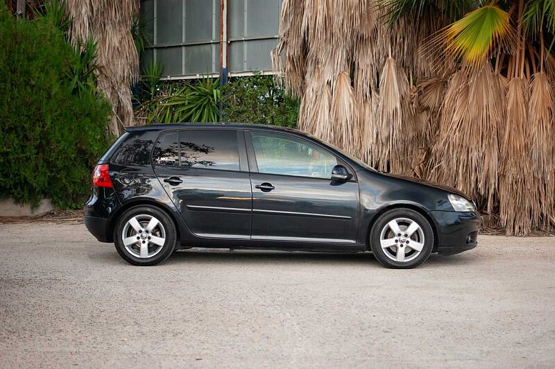 Volkswagen Golf 2.0 tdi 140 highline