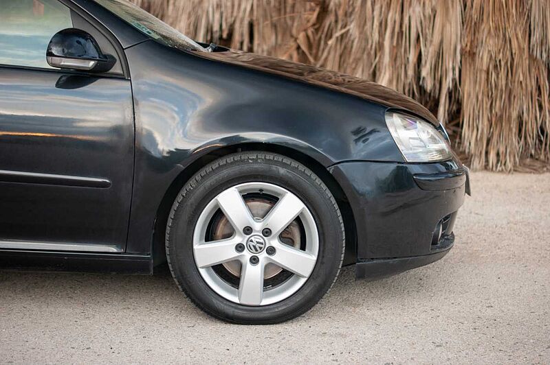 Volkswagen Golf 2.0 tdi 140 highline