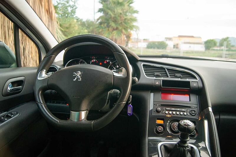 Peugeot 3008 1.2 PT 130 STYLE
