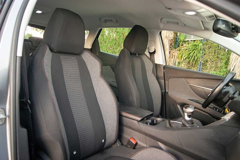 Peugeot 3008 130 active start stop